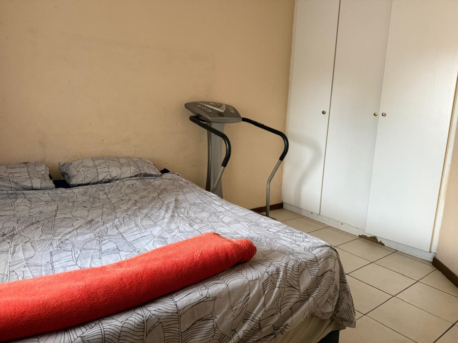 2 Bedroom Property for Sale in Rustenburg Central North West